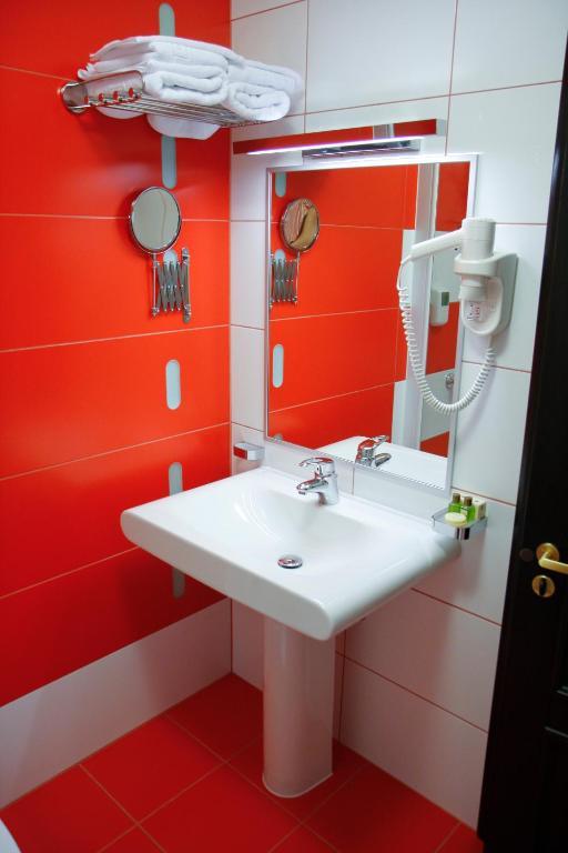 Hotel Anna Junior Targu Jiu Phòng bức ảnh